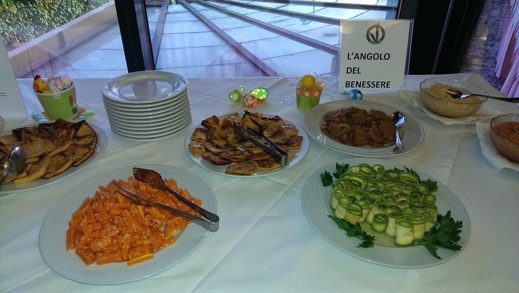 Hotel Diplomat Palace Rimini Ngoại thất bức ảnh
